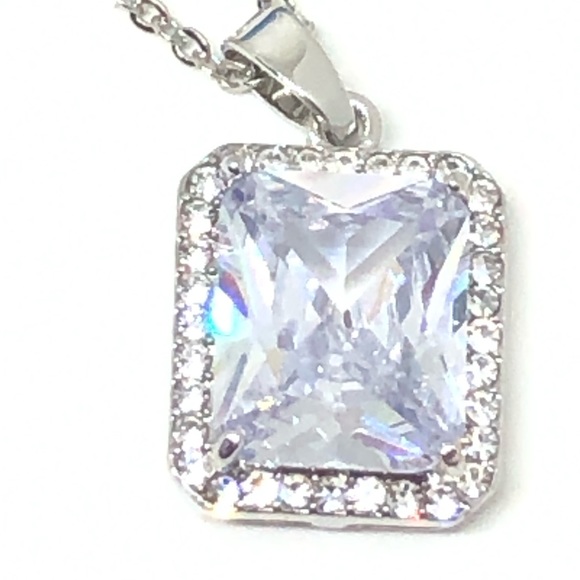 925/14kw Gold Cushion Cut CZ Necklace & Earrings Set - Picture 3 of 15